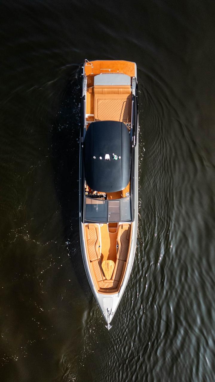 Azov 38